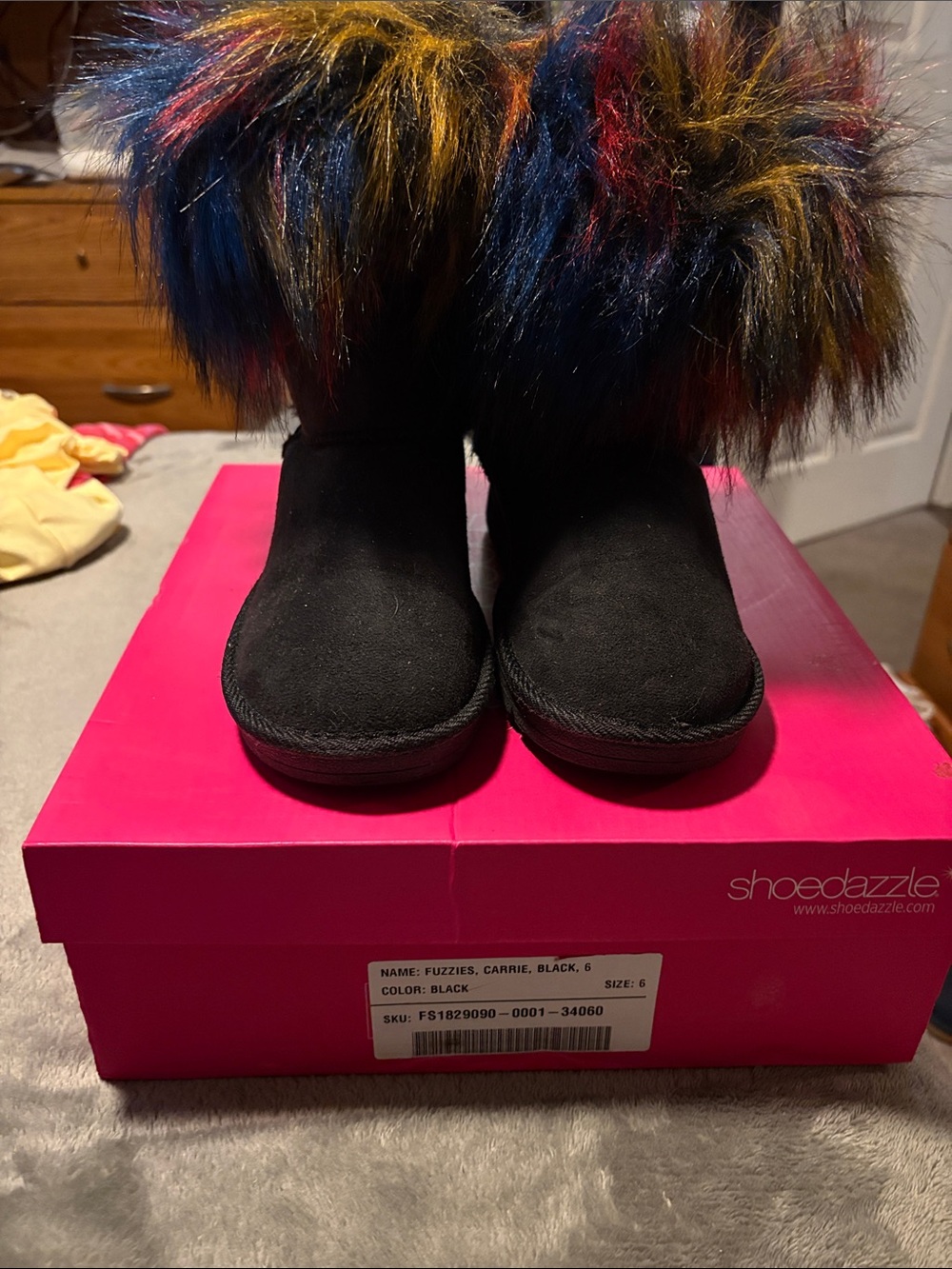 Shoe Dazzle Kids Black Boots with Multicolor Faux Fur Cuff